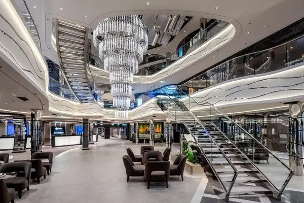 WEUR lobby